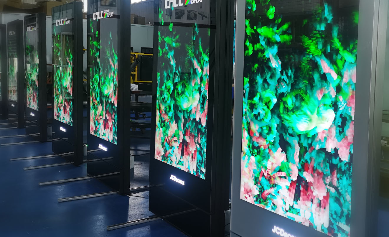 Europe - 65-inch Indoor LCD Displays