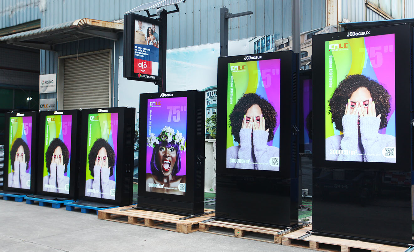 Europe - 65 inch Outdoor LCD Displays