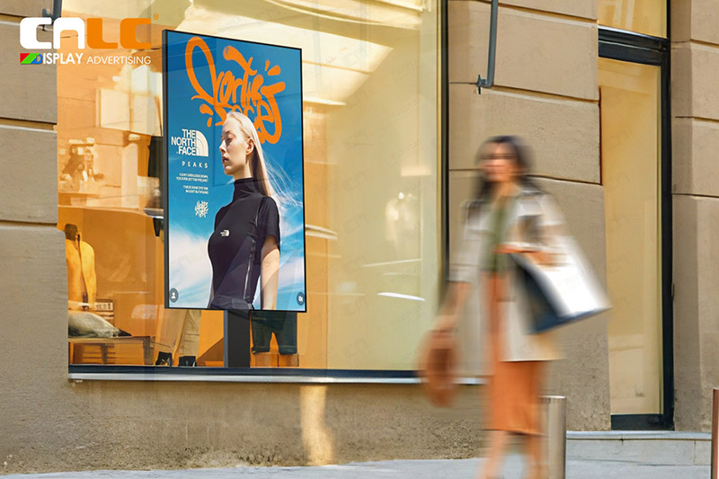 8 Essential Factors to Consider When Choosing LCD Digital Signage for Shop Windows